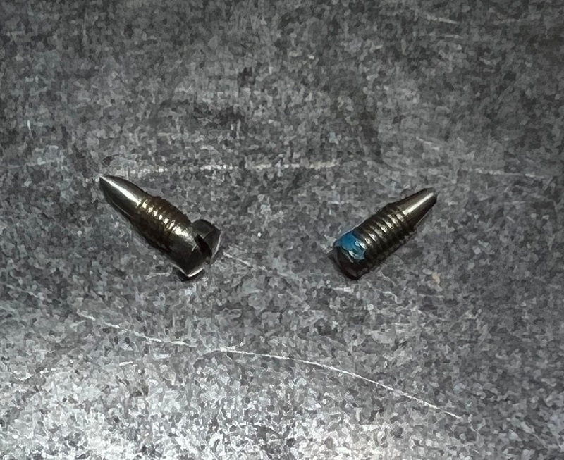 Headed and headless saxophone pivot screws